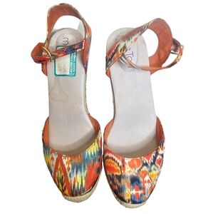 Me Too women's multi colour espadrille sandals size 8.5